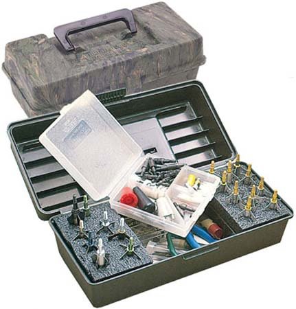 Коробка пластмассовая MTM Magnum Broadhead Box для 20 наконечников стрел и прочих комплектующих. Размеры – 30х13х10 см. Цвет – камуфляж.